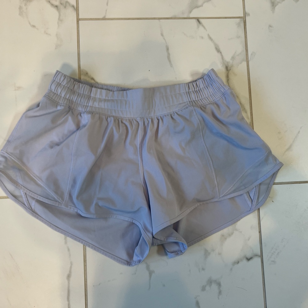 Lululemon RARE Hotty Hot Short Low Rise 2.5 inch Serene Blue Size 6